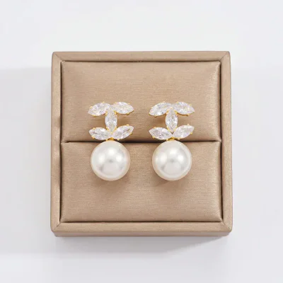 Wholesale Geometric Zircon Pearl Stud Earrings Gold Plated