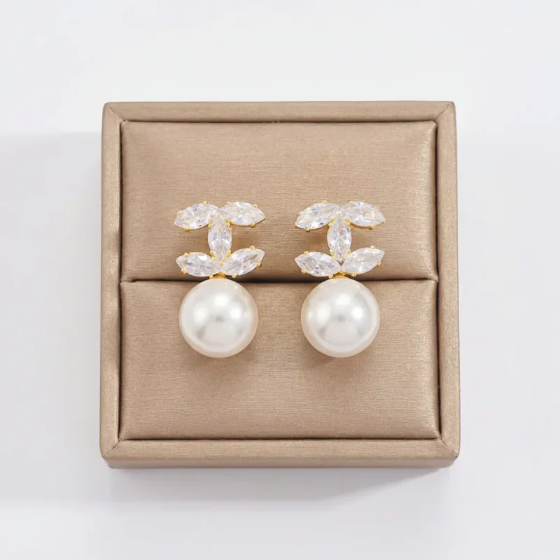 Wholesale Geometric Zircon Pearl Stud Earrings Gold Plated - hình ảnh 1