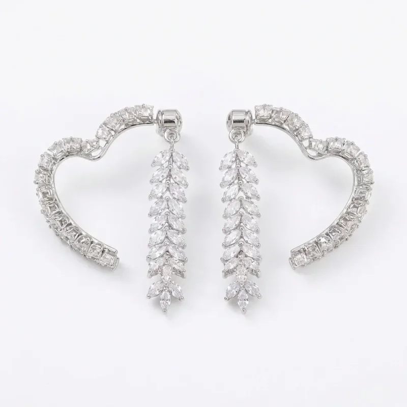 2023 Fashion Heart Zircon Stud Earrings for Women - imagem 1