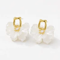 White Flower S925 Silver Ear Studs