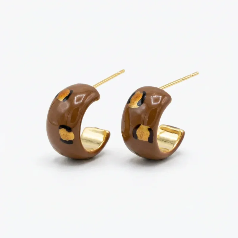 Retro Gold Plated Drop Oil Leopard Heart Stud Earrings - 1